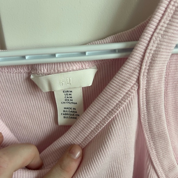 H&M Tank - Picture 3 of 3
